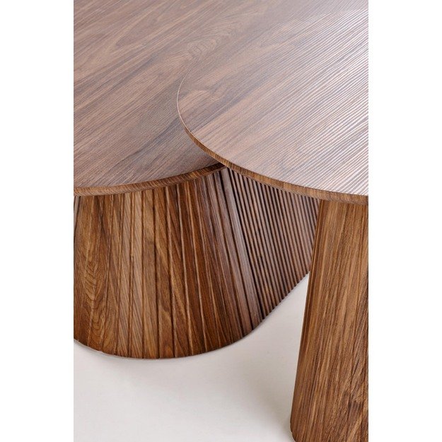 GISELA c.table walnut 5