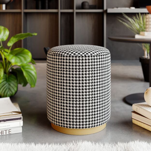 Macaria - Black, White 1