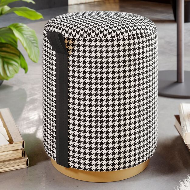 Macaria - Black, White 3