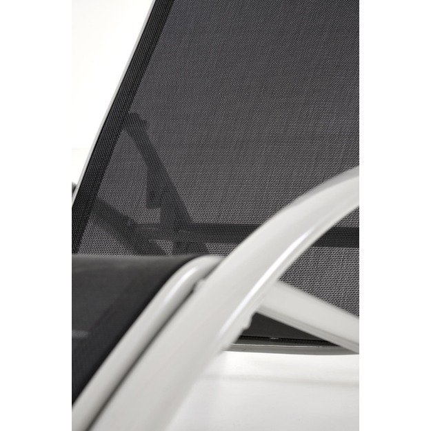 EMBOLO set of 2 sunbeds + table 9