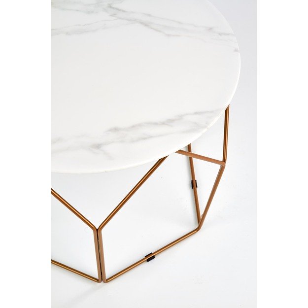 MADISON c. table 4