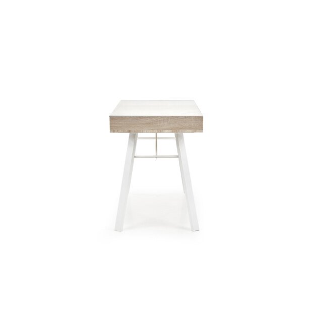 B33 desk 1