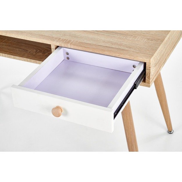 B34 desk 3