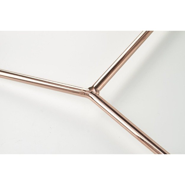 K390 chair 1