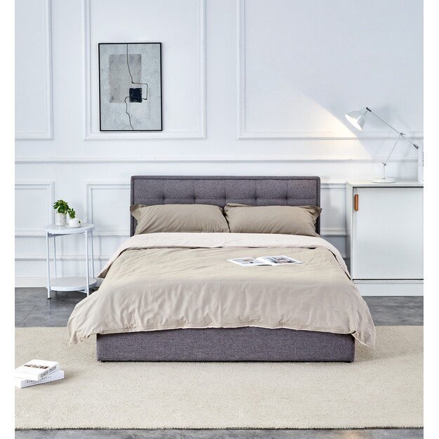 PADVA 140 bed with bedding container 2