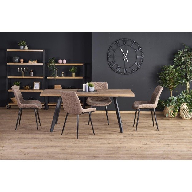BERLIN table 24