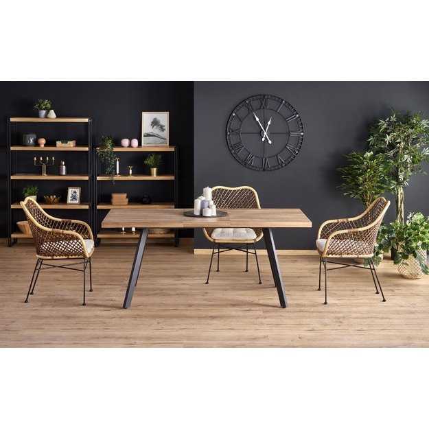 BERLIN table 4