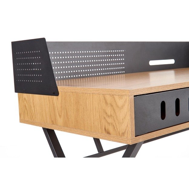 B43 desk 6