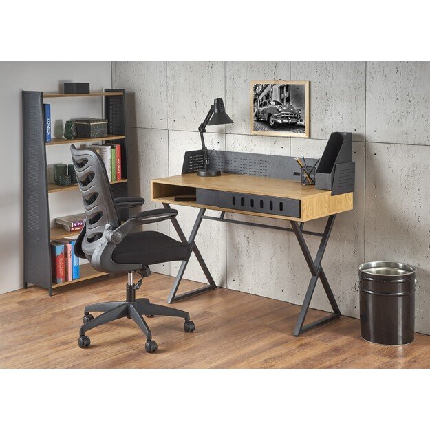 B43 desk