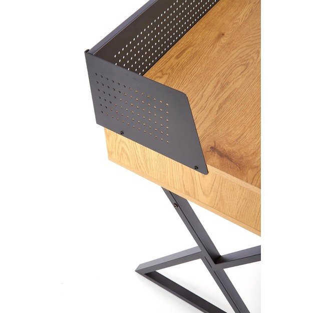 B43 desk 5