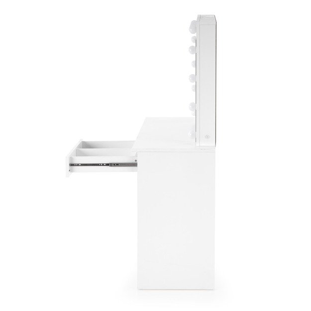 HOLLYWOOD color: white 15